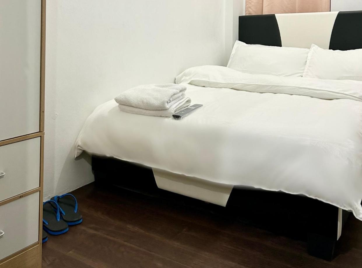 Private Room With Ac And Fan At Ekg Manila House Rental ภายนอก รูปภาพ